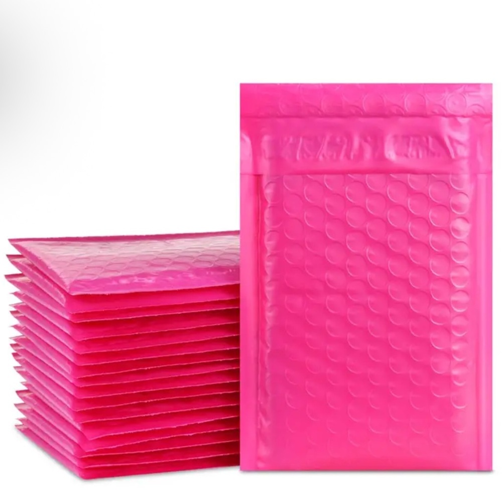 15 ct 8"x4" Hot Pink Bubble Mailers